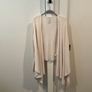 NWT Athleta Solstice Wrap - Dove - L